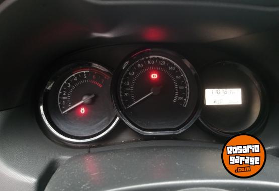 Autos - Renault Duster 2017 GNC 110000Km - En Venta