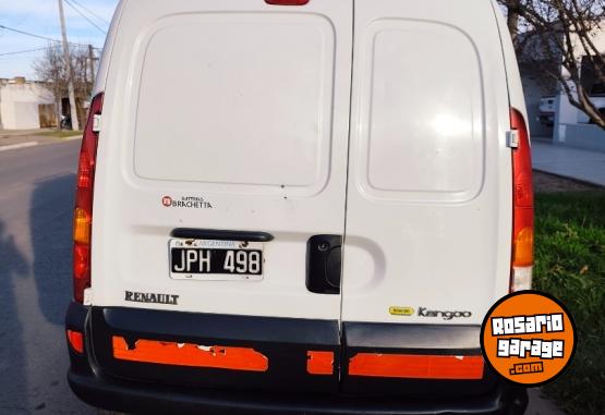 Utilitarios - Renault Kangoo 2011 GNC 270000Km - En Venta