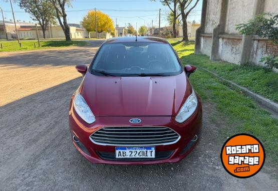 Autos - Ford Fiesta 2017 Nafta 130000Km - En Venta