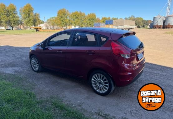 Autos - Ford Fiesta 2017 Nafta 130000Km - En Venta