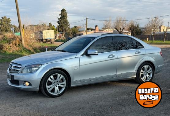 Autos - Mercedes Benz C 2009 Nafta 136000Km - En Venta