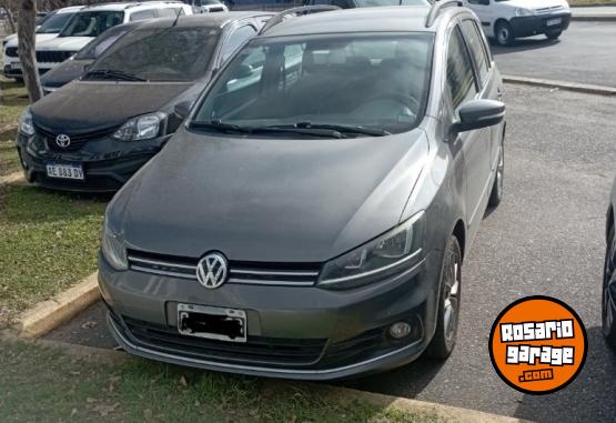 Autos - Volkswagen Suran 2015 GNC 130000Km - En Venta