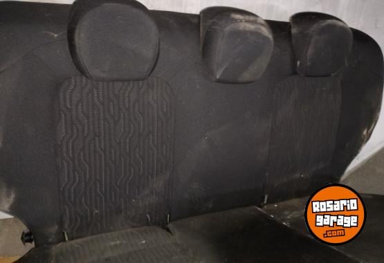Accesorios para Autos - Asiento Cronos trasero - En Venta
