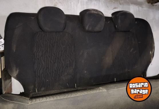 Accesorios para Autos - Asiento Cronos trasero - En Venta