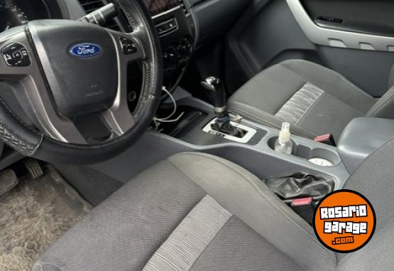 Camionetas - Ford Ranger XLT 4x2 3.2 2015 Diesel 201000Km - En Venta