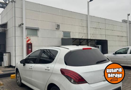 Autos - Peugeot 308 Allure 2017 Nafta 118000Km - En Venta