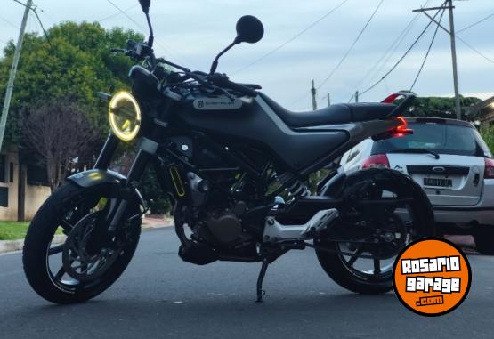 Motos - Husqvarna Svartpilen 200 2021 Nafta 14234Km - En Venta