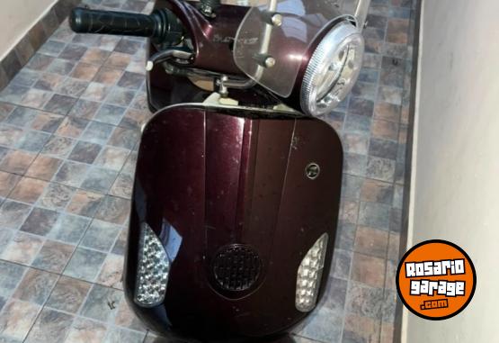Motos - Motomel Euro 2025 Nafta 3000Km - En Venta