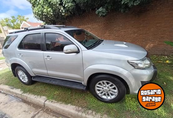 Camionetas - Toyota SW4 AT 2011 Diesel 249000Km - En Venta