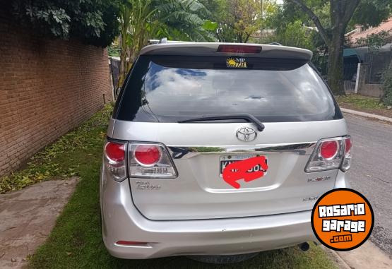 Camionetas - Toyota SW4 AT 2011 Diesel 249000Km - En Venta