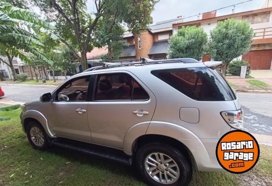 Camionetas - Toyota SW4 AT 2011 Diesel 249000Km - En Venta