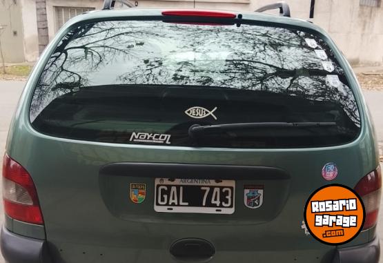 Autos - Renault Scenic 2007 Diesel 250000Km - En Venta