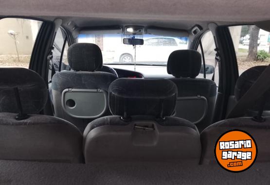 Autos - Renault Scenic 2007 Diesel 250000Km - En Venta