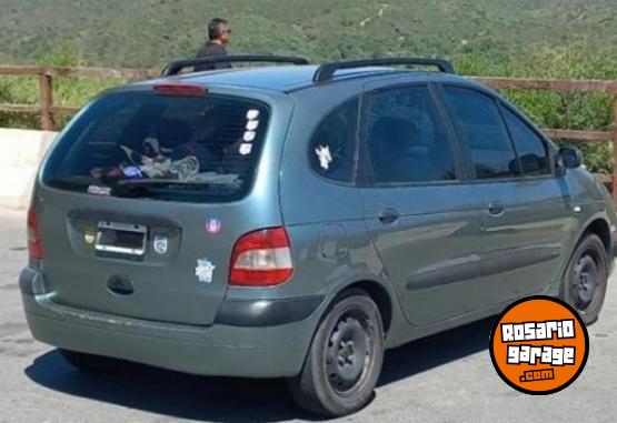 Autos - Renault Scenic 2007 Diesel 250000Km - En Venta