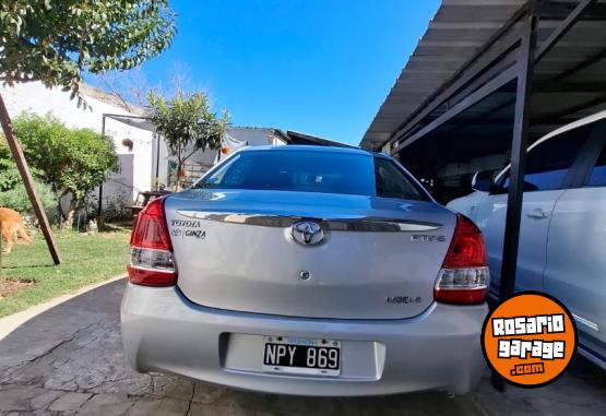 Autos - Toyota Etíos xĺs 2014 Nafta 90000Km - En Venta