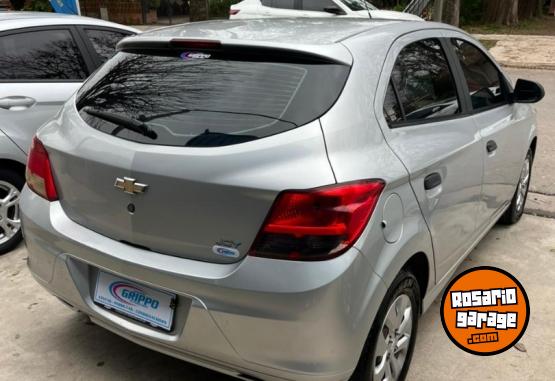 Autos - Chevrolet ONIX JOY 2019 Nafta 121000Km - En Venta