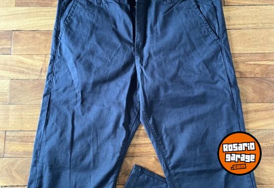 Indumentaria - PANTALON CORTE CHINO HOMBRE - En Venta