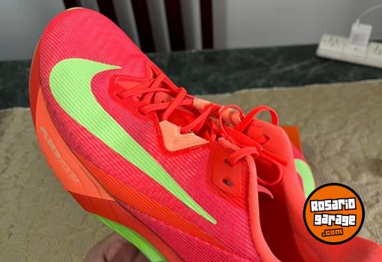 Indumentaria - ZAPATILLAS NIKE Air Zoom Rival FLY 4 - En Venta
