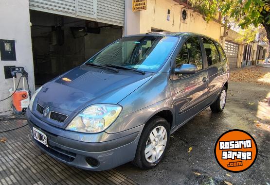 Autos - Renault Senic 2010 Nafta 150000Km - En Venta