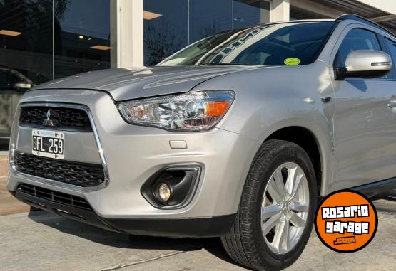 Camionetas - Mitsubishi OUTLANDER SPORT 2.0 4X4 2014 Nafta 104000Km - En Venta
