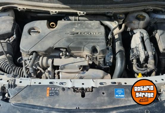 Autos - Chevrolet Cruze lt 4 puertas 2017 Nafta 110000Km - En Venta