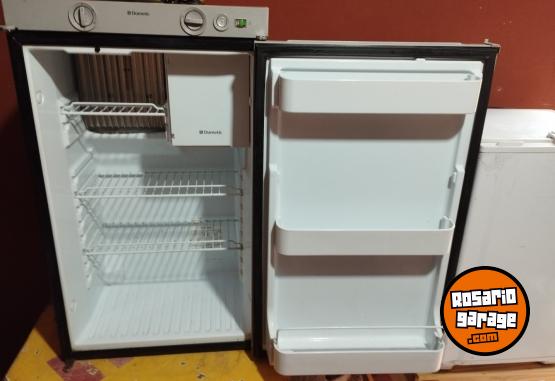 Hogar - HELADERAS TRIAL A GAS Y 220 MARCA DOMETIC Y SIANAGAS CADA UNA $ 800.000 ACEPTARIA MOTO DE TITULAR - En Venta