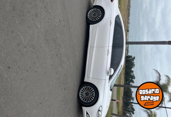 Autos - Ford Mondeo titanium 2018 Nafta 100000Km - En Venta