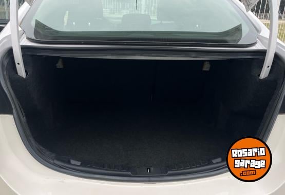 Autos - Ford Mondeo titanium 2018 Nafta 100000Km - En Venta