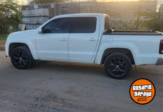 Camionetas - Volkswagen 2021 /Amarok v6 highline 2021 Diesel 180000Km - En Venta