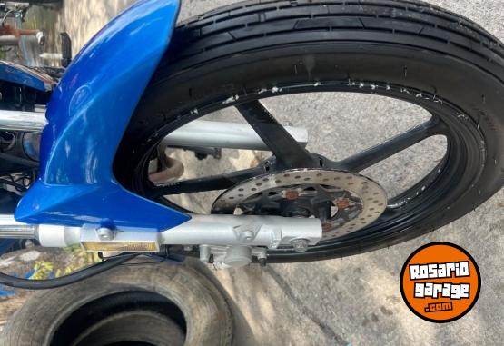 Motos - Yamaha YBR 2013 Nafta 999999Km - En Venta