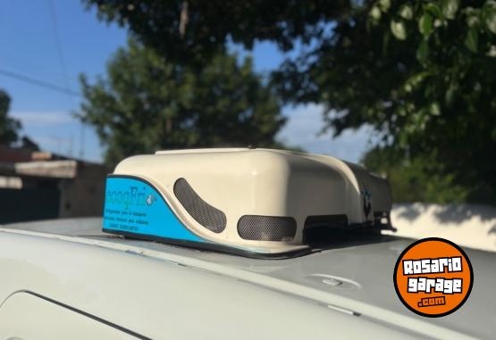 Utilitarios - Renault Kangoo 2016 GNC 208000Km - En Venta