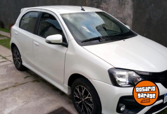 Autos - Toyota Etios XLS 2018 Nafta 67000Km - En Venta