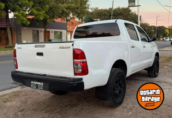 Camionetas - Toyota Hilux DX 2011 Diesel 320000Km - En Venta