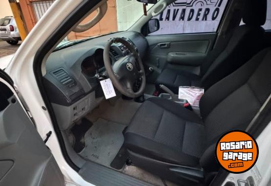 Camionetas - Toyota Hilux DX 2011 Diesel 320000Km - En Venta