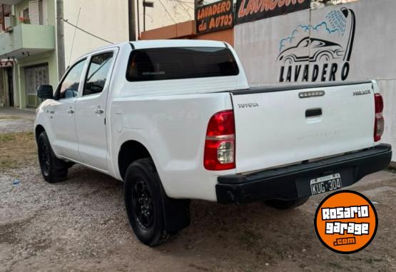 Camionetas - Toyota Hilux DX 2011 Diesel 320000Km - En Venta