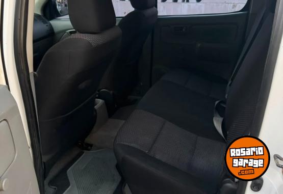 Camionetas - Toyota Hilux DX 2011 Diesel 320000Km - En Venta