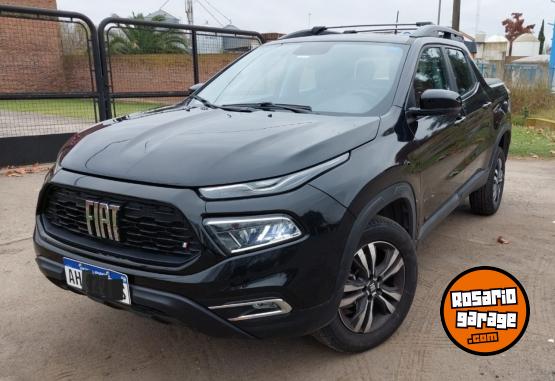 Camionetas - Fiat Toro Freedom 2025 Nafta 10000Km - En Venta