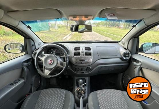 Autos - Fiat Grand sienna 2013 Nafta 110000Km - En Venta
