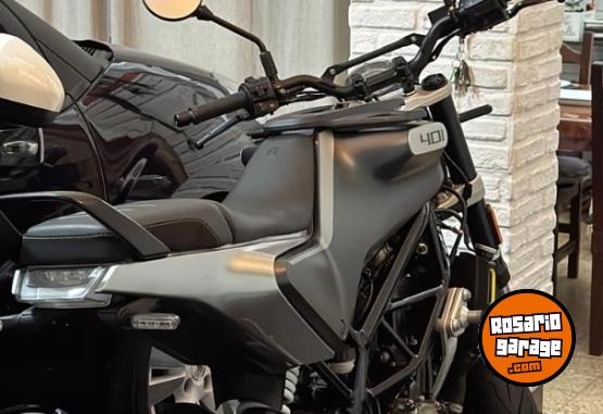 Motos - Husqvarna 401 2022 Nafta 11400Km - En Venta