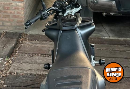Motos - Husqvarna 401 2022 Nafta 11400Km - En Venta
