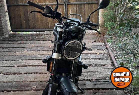 Motos - Husqvarna 401 2022 Nafta 11400Km - En Venta
