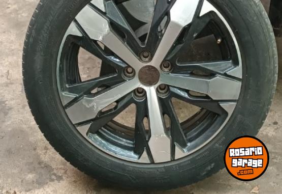 Accesorios para Autos - Rueda original de Peugeot 3008 - En Venta