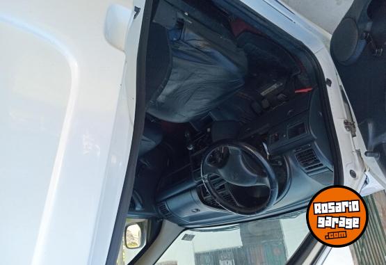 Utilitarios - Peugeot PARTNER FURGON 1.9 D 2008 Diesel 272900Km - En Venta