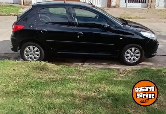 Autos - Peugeot 207 2011 Nafta 150000Km - En Venta
