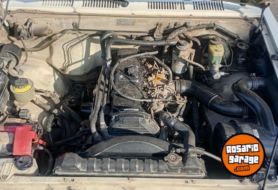 Camionetas - Toyota Hilux 2.8 2000 Diesel 354000Km - En Venta