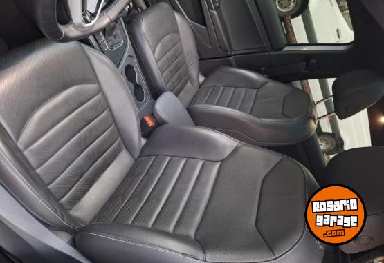 Autos - Volkswagen Taos highline 2022 Nafta 40000Km - En Venta