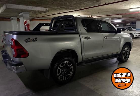 Camionetas - Toyota Hilux 2022 Diesel 45000Km - En Venta
