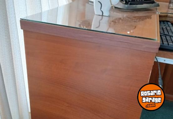 Hogar - VENDO ESCRITORIO - En Venta