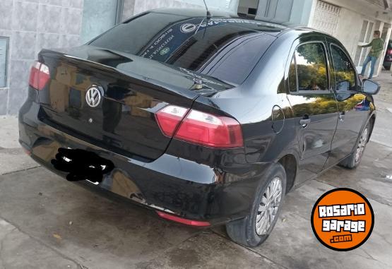 Autos - Volkswagen Voyage 2013 Nafta 290000Km - En Venta