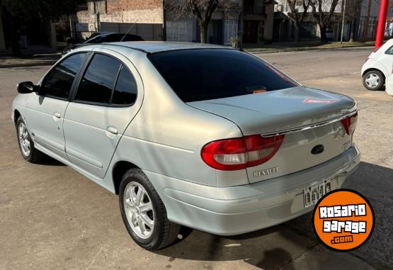 Autos - Renault MEGANE FASE 2 – PRIVILEGE 2004 Diesel 281366Km - En Venta